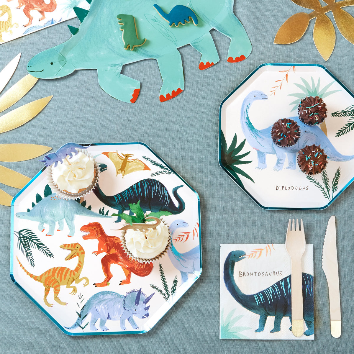 Dinosaur Kingdom Dinner Plates (x 8)